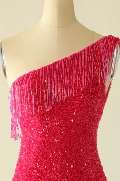 Vestido de regresso a casa de lantejoulas rosa quente de um ombro