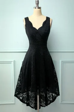 Vestido de renda branco e champanhe