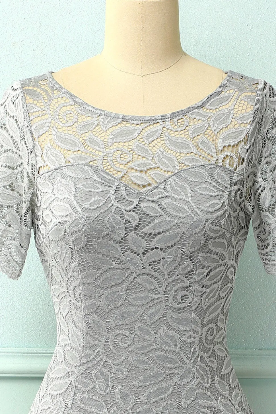 Vestido de renda cinza Bodycon