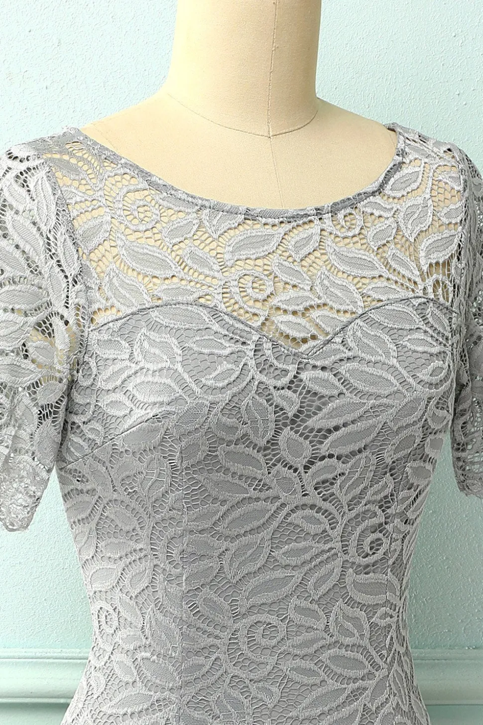 Vestido de renda cinza Bodycon