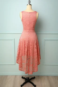 Vestido de renda com decote em v blush