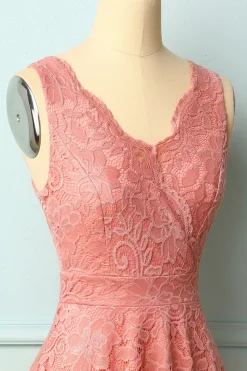 Vestido de renda com decote em v blush