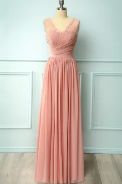 Vestido de renda com folhos