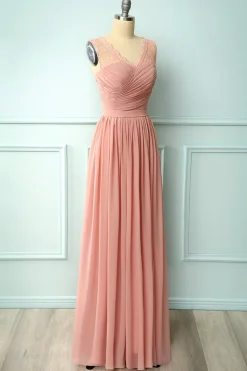Vestido de renda com folhos