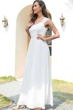 Vestido de renda comprida branca