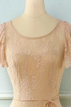 Vestido de renda comprida de champanhe