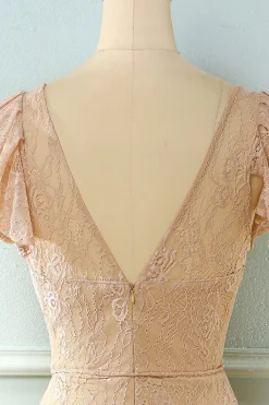 Vestido de renda comprida de champanhe