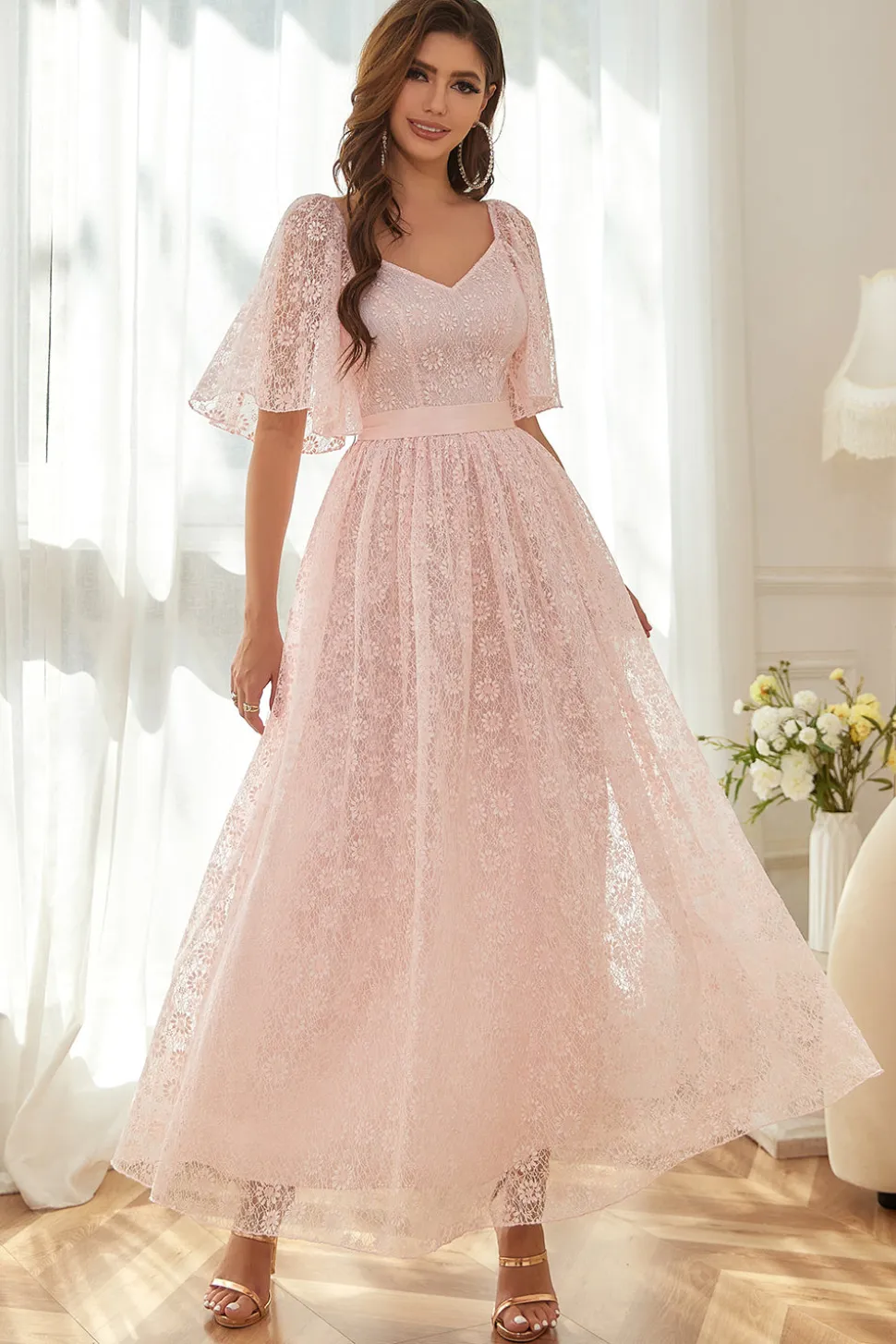 Vestido de renda cor-de-rosa de linha A