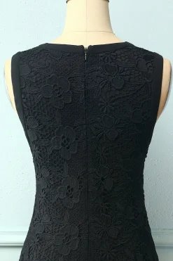 Vestido de renda floral preto