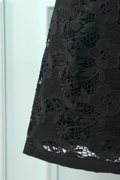Vestido de renda floral preto