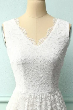 Vestido de renda formal com decote em v branco