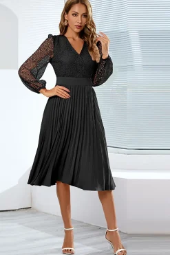 Vestido de renda manga comprida com folhos