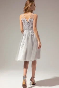 Vestido de renda prateado
