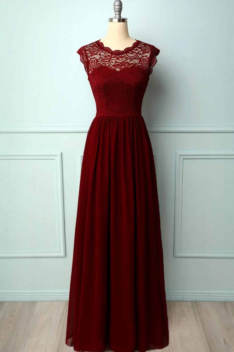 Vestido de renda vermelho escuro formal