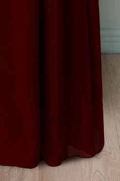 Vestido de renda vermelho escuro formal