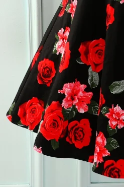 Vestido de retalhos off-ombro