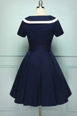 Vestido de soldado da marinha