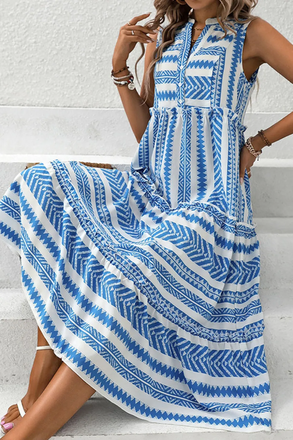 Vestido de Verão Azul Branco Midi Linha-A Decote em V
