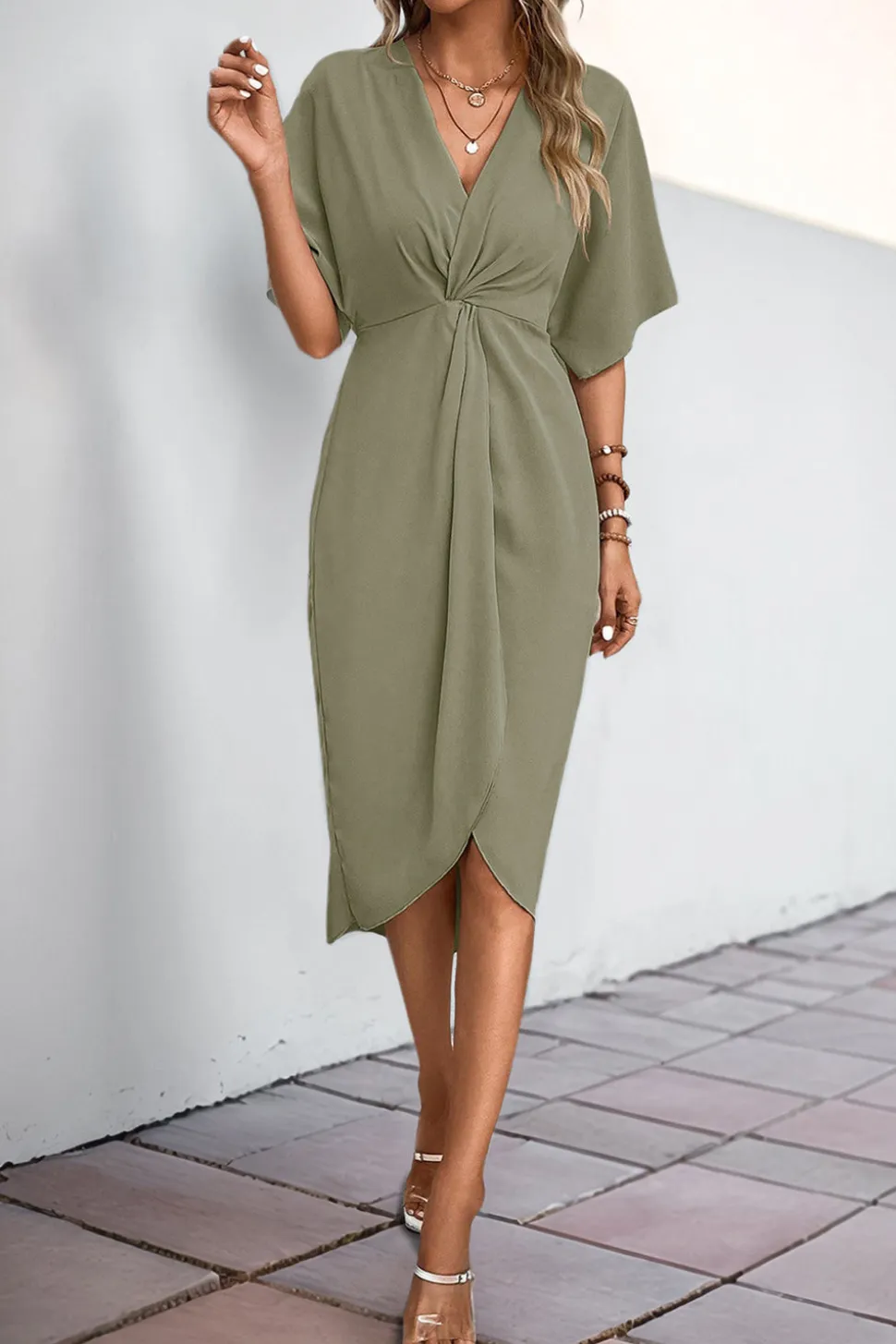 Vestido de Verão com Meias Mangas Preto Decote em V Bainha
