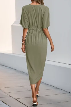 Vestido de Verão com Meias Mangas Preto Decote em V Bainha