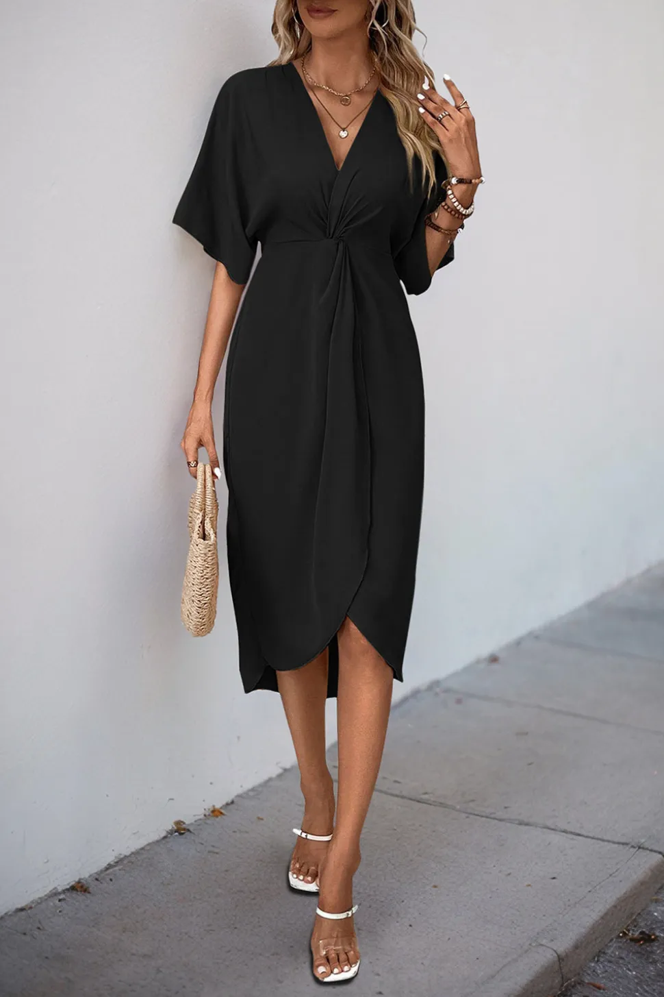 Vestido de Verão com Meias Mangas Preto Decote em V Bainha