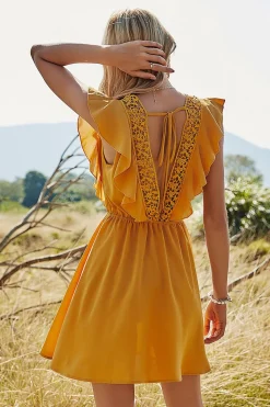Vestido de verão de mangas de batwing amarelas