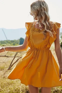 Vestido de verão de mangas de batwing amarelas