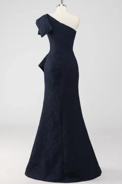 Vestido formal sereia com babados e um ombro azul marinho com fenda