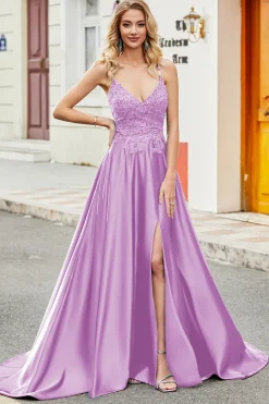 Vestido longo de cerimônia em cetim azul marinho moderno com apliques