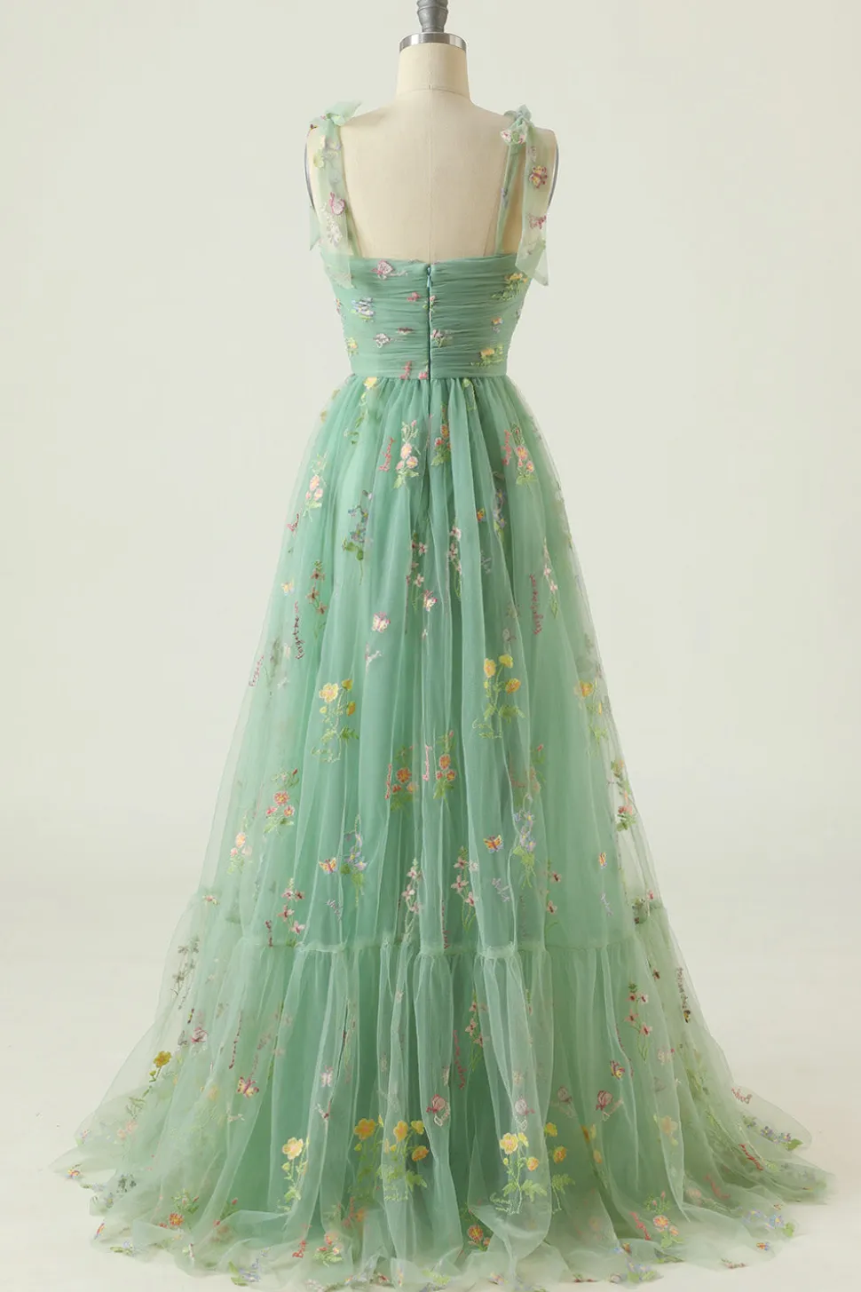 Vestido longo do baile de bordado de champanhe