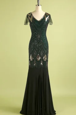 Vestido longo preto de lantejoulas da década de 1920
