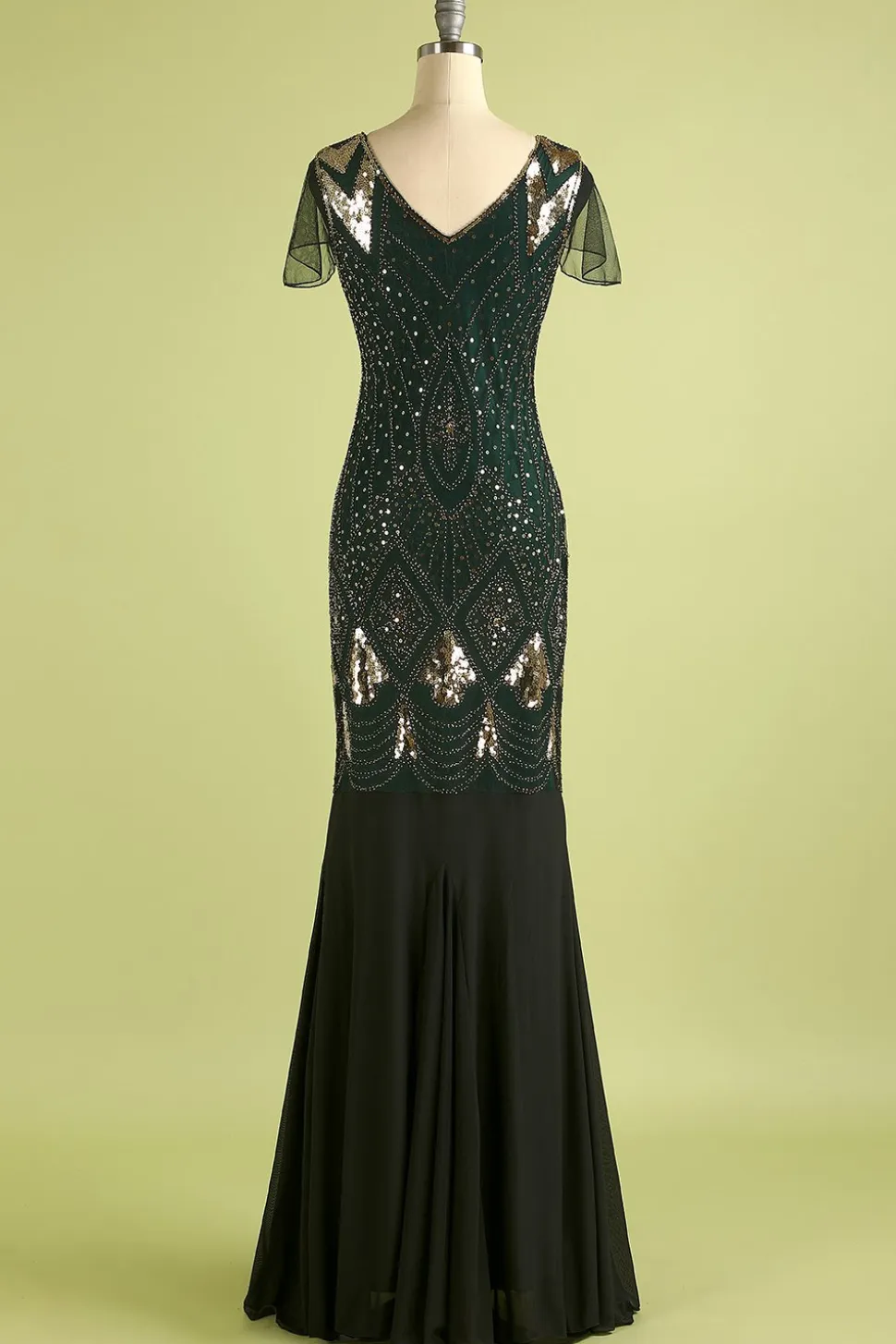Vestido longo preto de lantejoulas da década de 1920