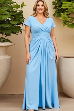 Vestido Mae Noiva com Mangas Curtas Céu Azul Decote em V Chiffon Tamanhos Grandes