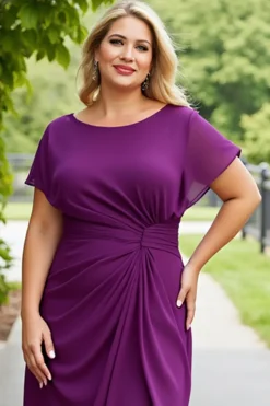 Vestido Mãe da Noiva Roxo Bainha Chiffon Midi Tamanhos Grandes Ruched