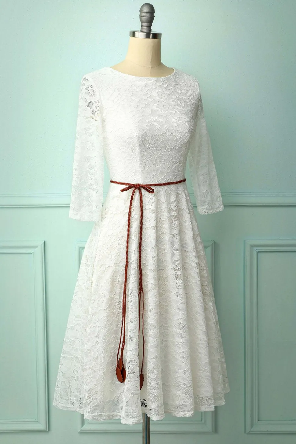 Vestido Midi de Renda Branca