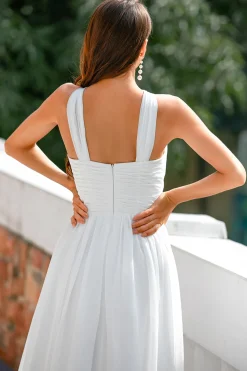 Vestido plissado com decote em v