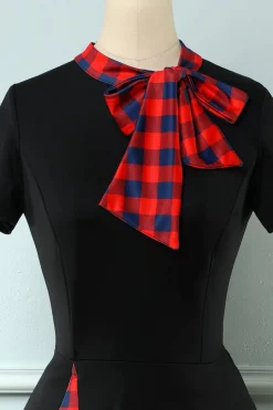 Vestido preto plaid swing 1950s