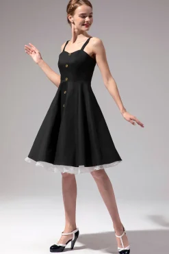 Vestido preto vintage com botão