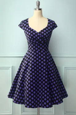 Vestido roxo preto com decote em V