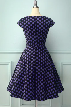 Vestido roxo preto com decote em V