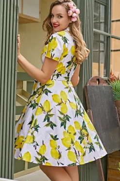 Vestido Swing Vintage com Estampa dos Anos 50