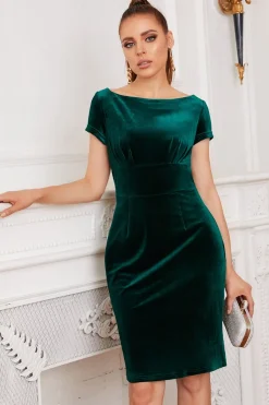 Vestido verde de veludo bateau pescoço