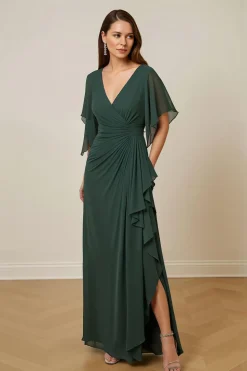 Vestido verde escuro da mãe da noiva com mangas Flutter