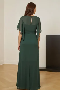 Vestido verde escuro da mãe da noiva com mangas Flutter