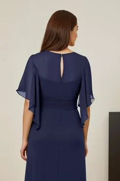 Vestido verde escuro da mãe da noiva com mangas Flutter