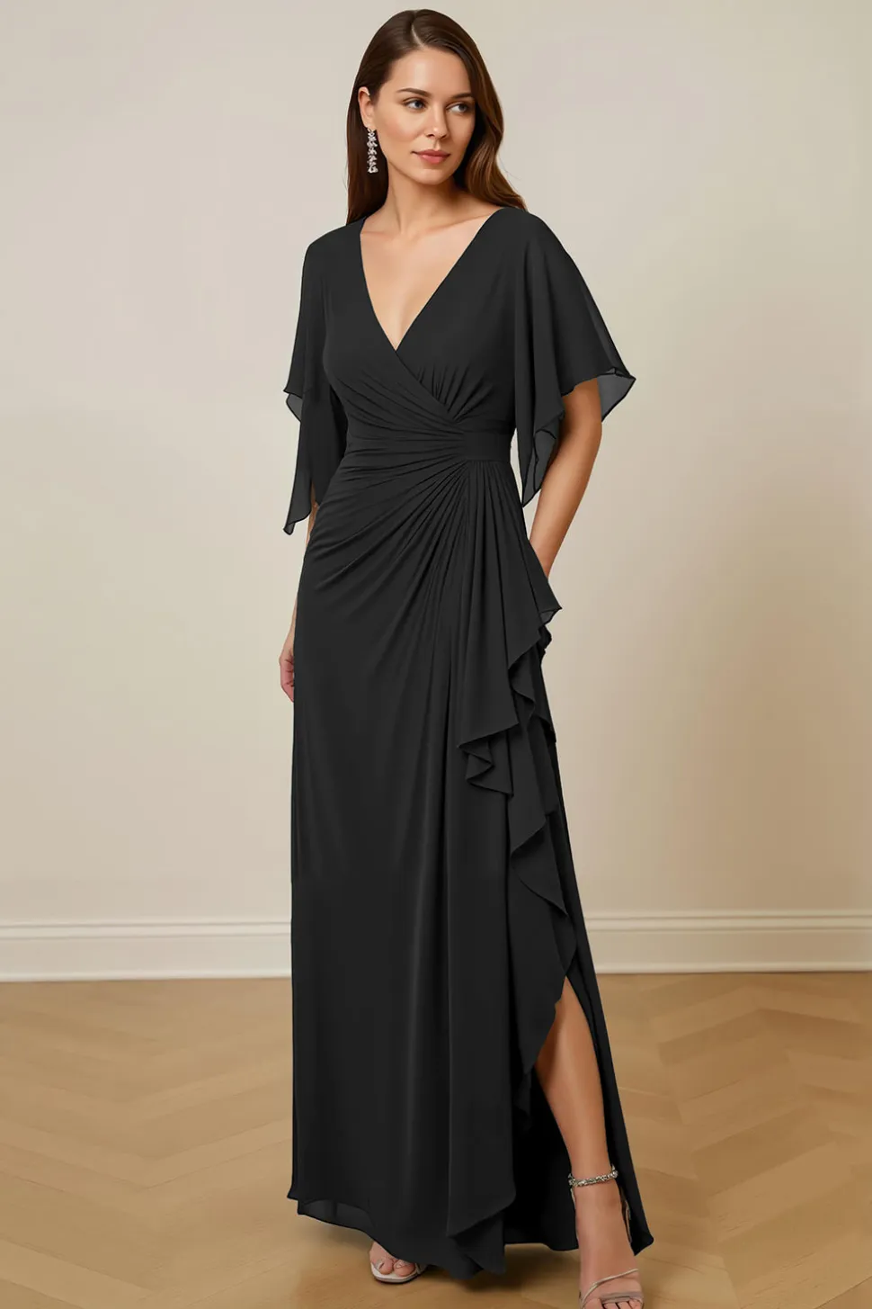 Vestido verde escuro da mãe da noiva com mangas Flutter