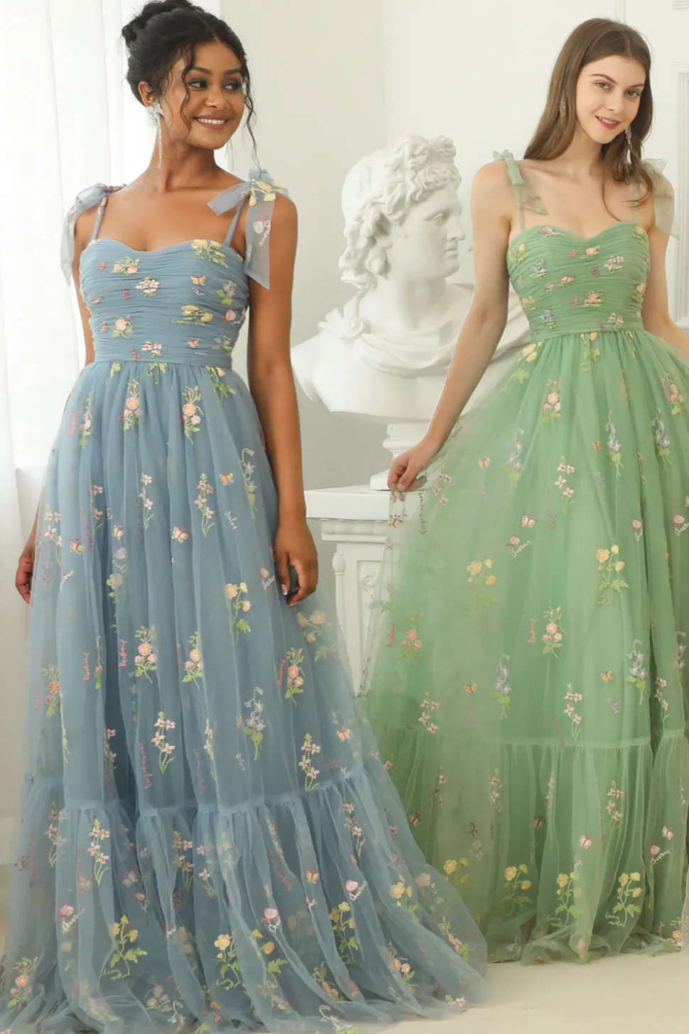 Vestido verde longo do baile com bordado