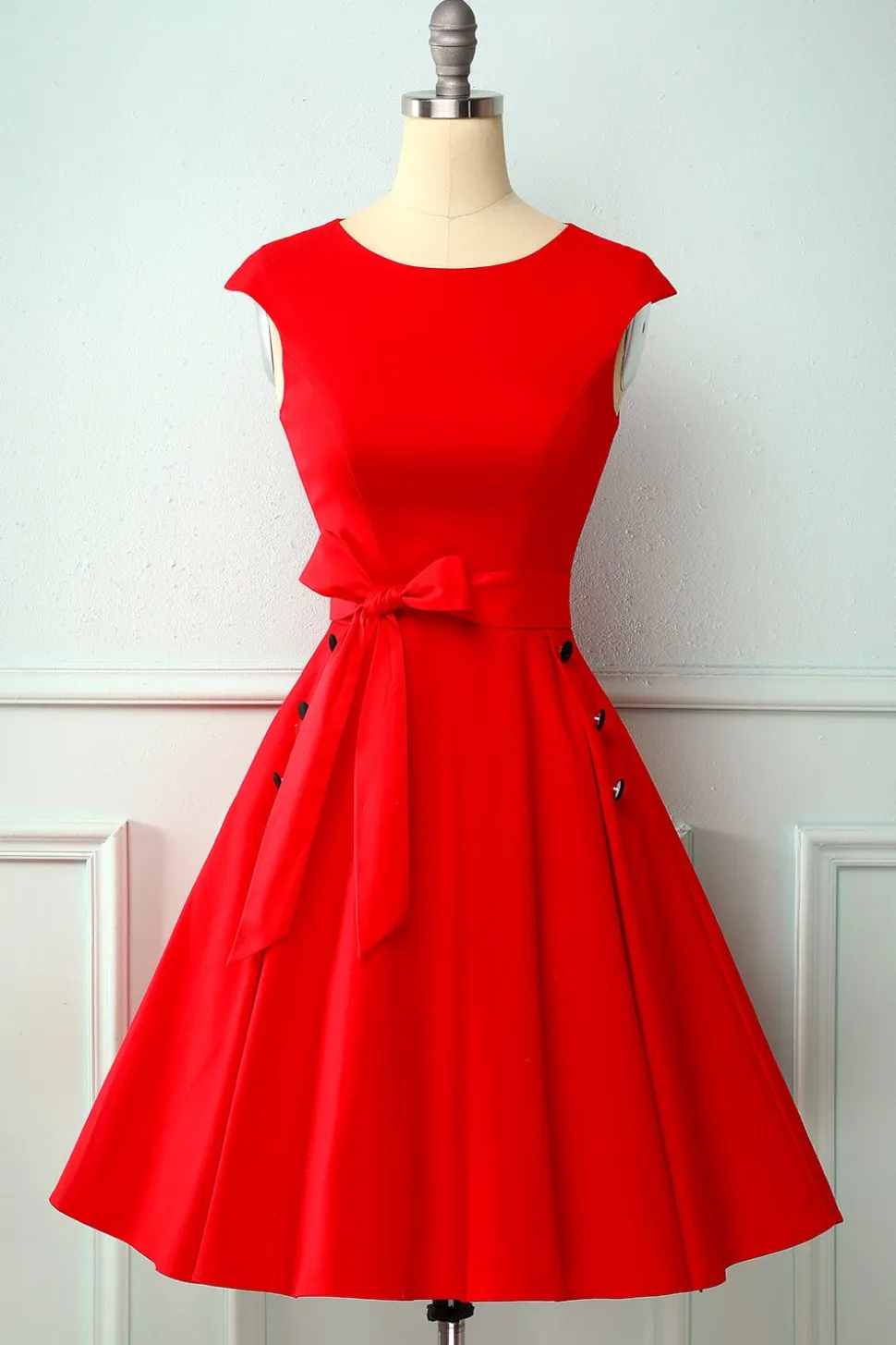 Vestido vermelho do balanço dos anos 50 do botão vermelho