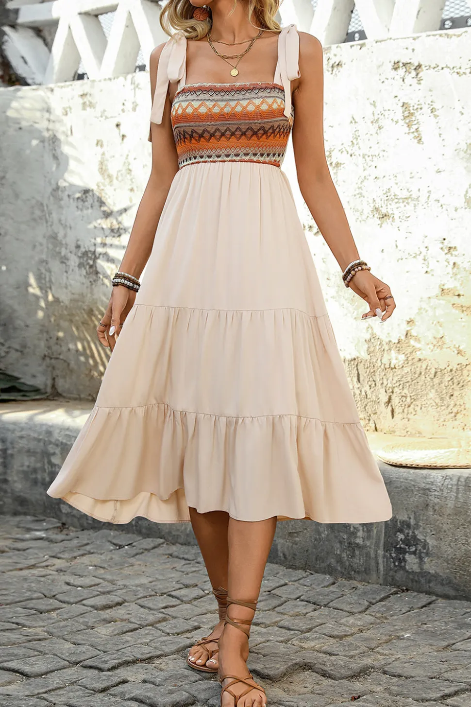 Vestido Verão com Arco Pescoço Quadrado Khaki Claro Midi Linha-A