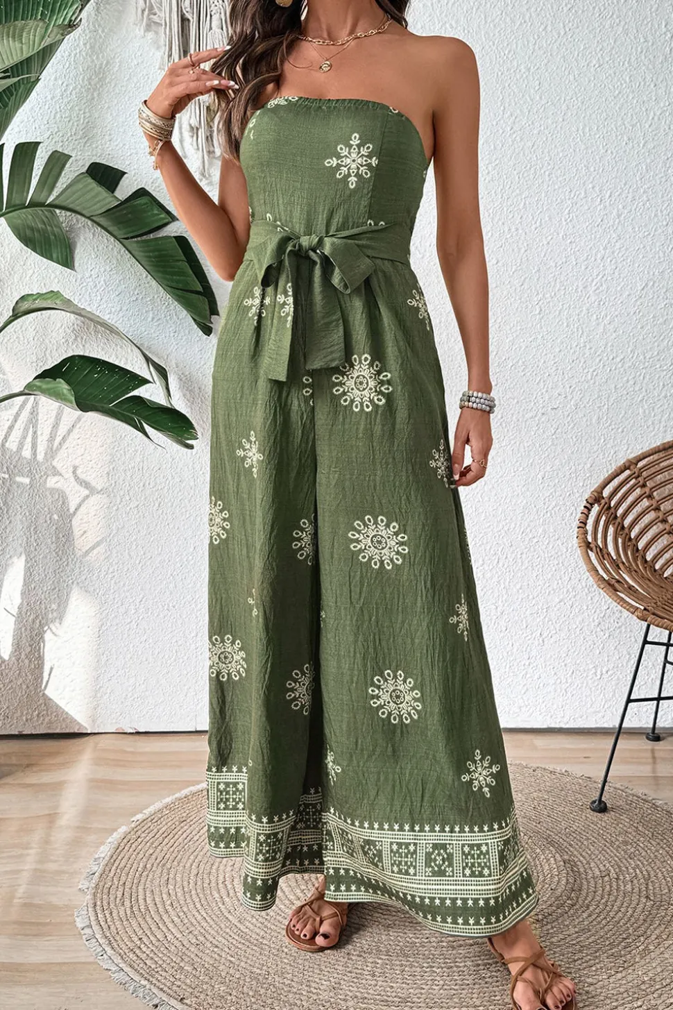 Vestido Verão com Faixa Verde Exército Macacão Estampado Sem Alças